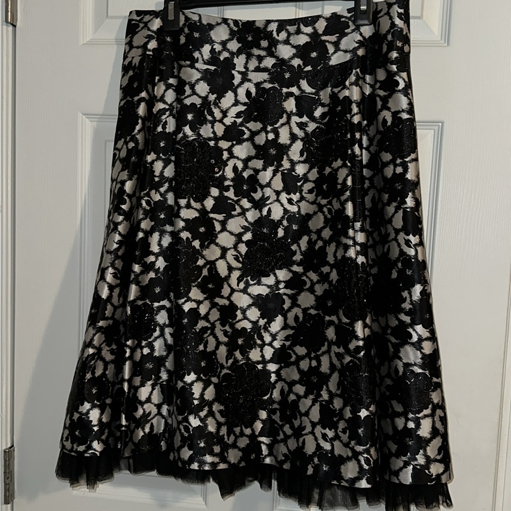 Talbots women’s skirt - Picture 2 of 3